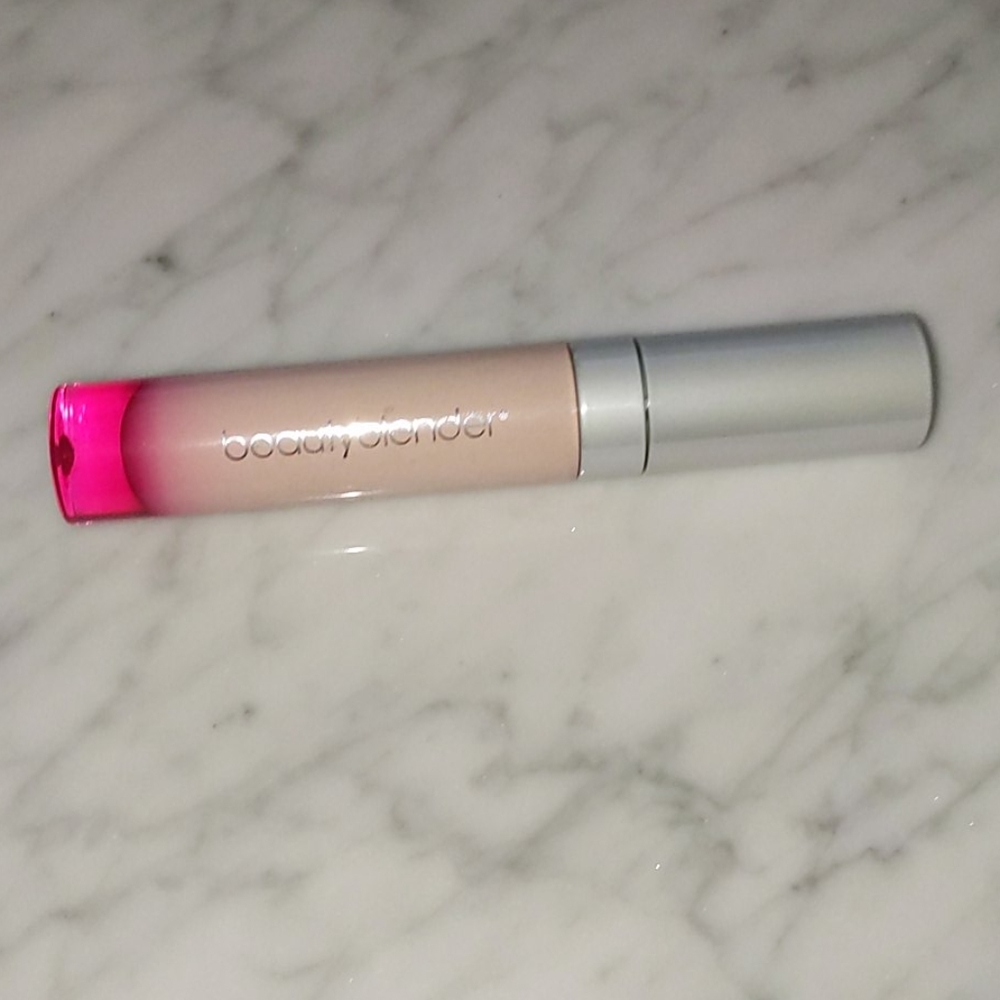 Beauty Blender Bounce concealer